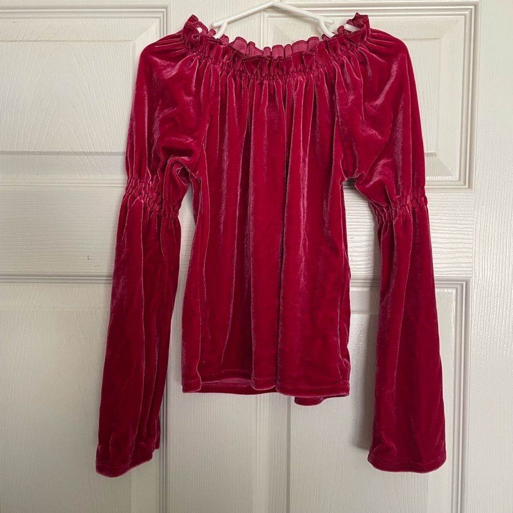 Xhilaration Girls S 6/6X Velvet Off-Shoulder Top in Pinkish Red